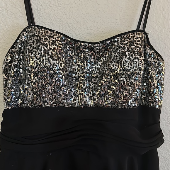 Hailey dress - Picture 1 of 4